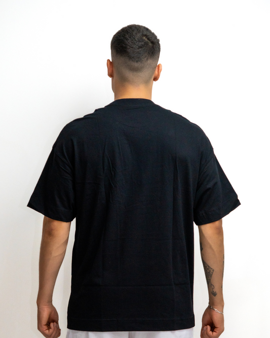 Camiseta Oversized Vulp Preto/Branco